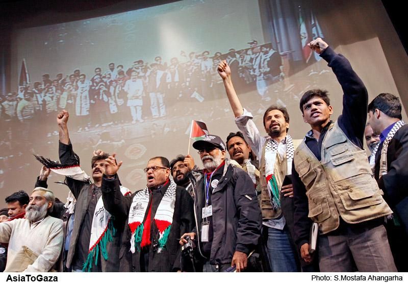 در همایش حمایت دانشگاهیان زاهدان از کاروان آسیایی مطرح شد:

وحدت ما عامل مقابله با صهیونیست هاست