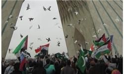 توسط نوجوانان ایرانی صورت می گیرد:

اعتراض به اشغال فلسطین در یوم النکبه در میدان آزادی تهران