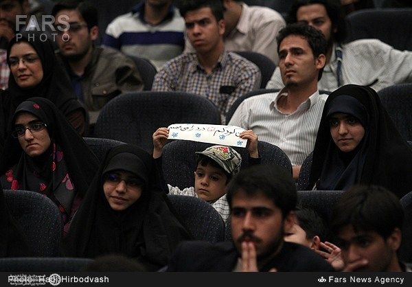 گزارش تصویری

حضور زائران صلح سوریه در دانشگاه تهران