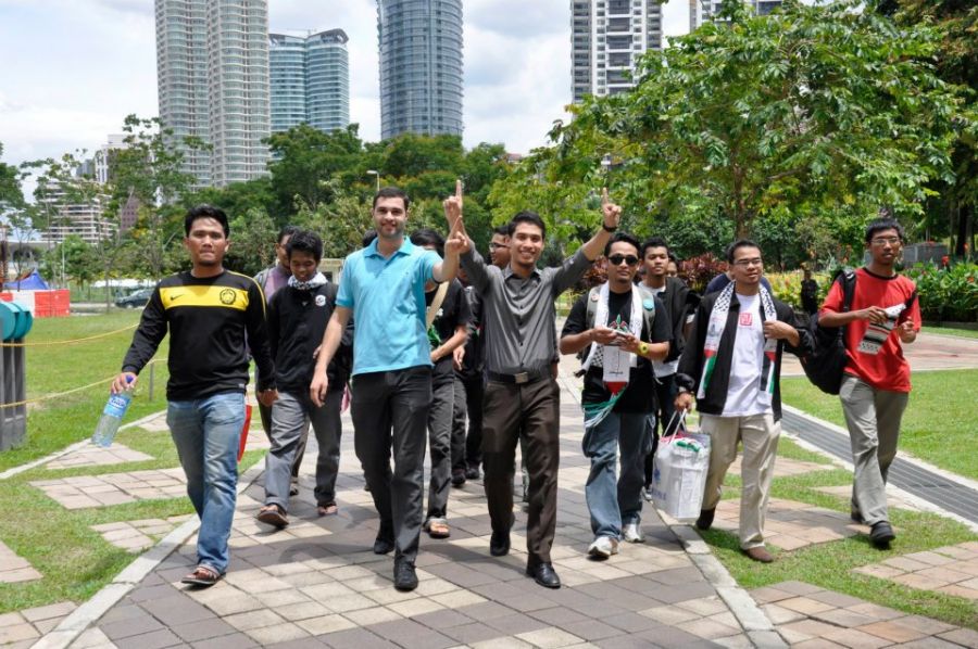 اعضای  مالزیایی  کاروان