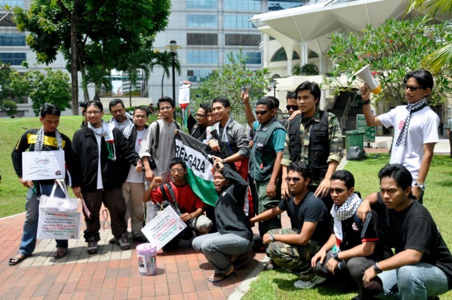 اعضای  مالزیایی  کاروان