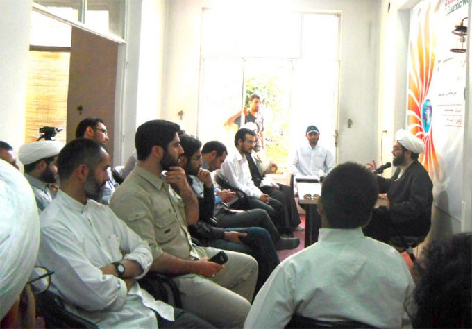 دفتر قم امت واحده برگزار می کند:

دومین دوره آموزشی بیداری اسلامی ویژه طلاب