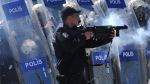 Turkish police use tear gas against protesters in Diyarbakir