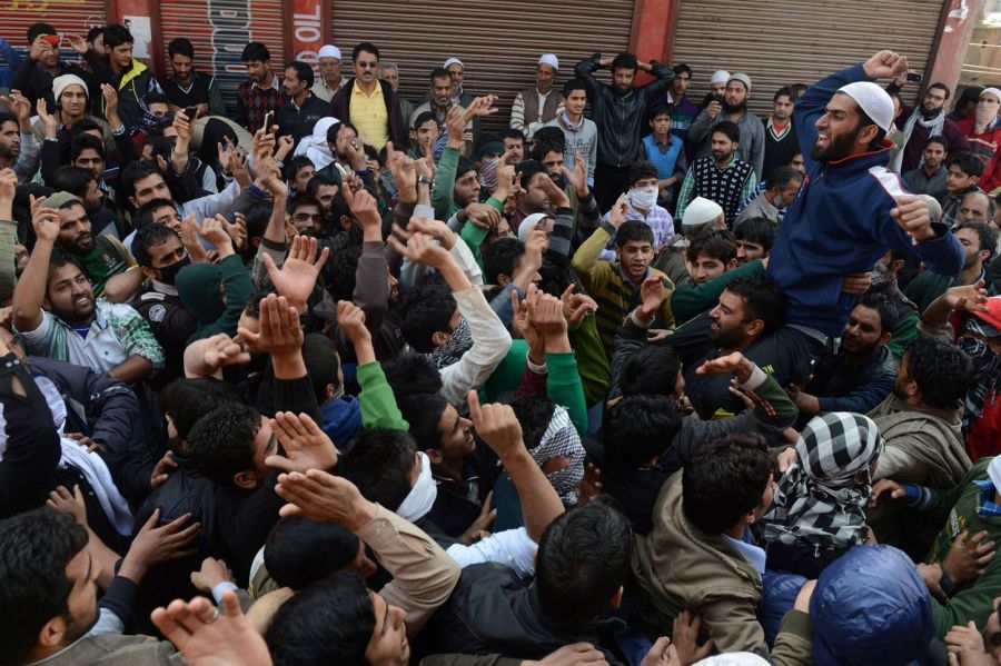 محدودیت های ایجاد شده برای عزاداران کشمیری در سرینگر